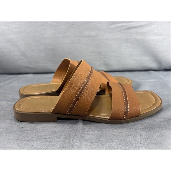 Coach and Four Women's Leather Gruppo Sandals Size 10 Luggage Hampton - Picture 1 of 8